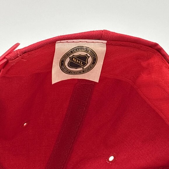 Vintage Calgary Flames SnapBack Hat Triangle Design Logo Wool Blend Cap 80s NHL - Picture 9 of 11